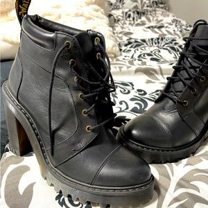 Womens Averil Doc Martens